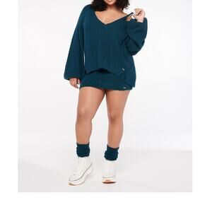 Savage X Fenty Fuzz Knit V-Neck Sweater Longer Back Body 2x Fuzzy High Quality
